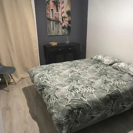 Apartament Calme Dans Entrepot *